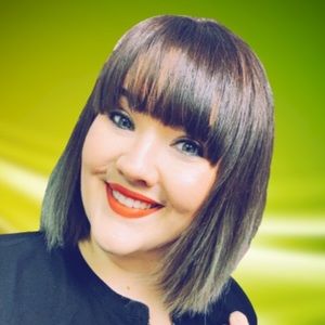 Meet your Posher, Macey